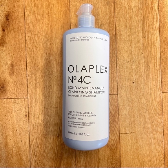 Olaplex No. 4C Bond Maintenance™ JUMBO Clarifying Shampoo - Picture 5 of 6